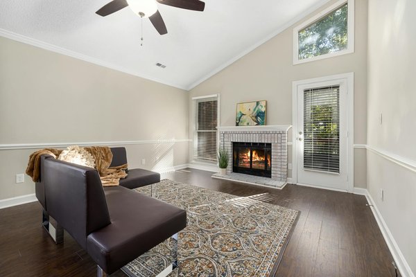 Découvrez les artisans en éco-construction qui transforment l'habitat durable